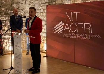 La ACPRI galardona a Julio Panizo y a la Fundació de les Festes Decennals de la Mare