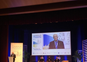 Rafael Vidal pide más reconocimiento para la profesión en el ‘congreso del reencuentro’