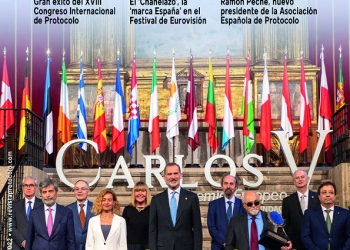 El acto de entrega del Premio Carlos V, portada del nuevo número de REVISTA PROTOCOLO