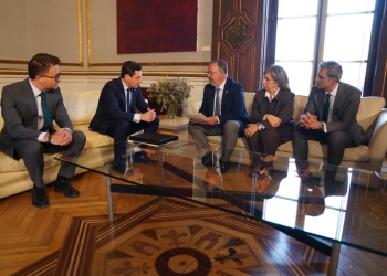 Carta el presidente de la Asociación Española de Protocolo: “432,27 km”