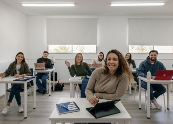 ATLÁNTICO MEDIO, una universidad de su tiempo