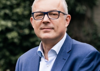 El prólogo de ‘Así hablan las paredes’ está escrito por Christoph Tessmar, director del Barcelona Convention Bureau