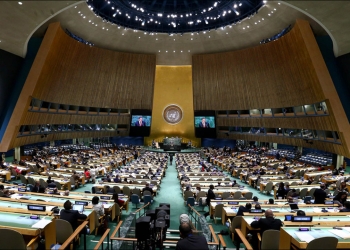 Las diferencias entre conferencias y cumbres
