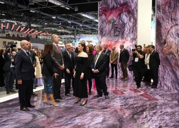Los Reyes inauguran una nueva edición de FITUR, que podría batir récords con el turismo en máximos históricos