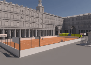 El Mutua Madrid Open instala una pista de tenis en la Plaza Mayor de Madrid
