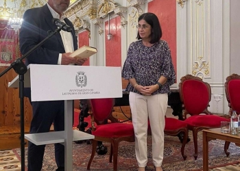 El ‘protocolo cercano’ suscita un gran interés entre los profesionales y representantes políticos municipales canarios