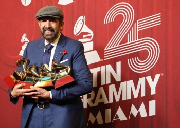 Los Latin Grammy cumplen 25 años con una gala celebrada en Miami por todo lo alto