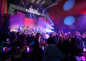 El show musical ‘Salta Conmigo’ producido por Experientia inicia su gira tras su éxito en Madrid