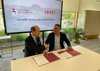 La Universidad Camilo José Cela y AEVEA firman un convenio de colaboración educativa